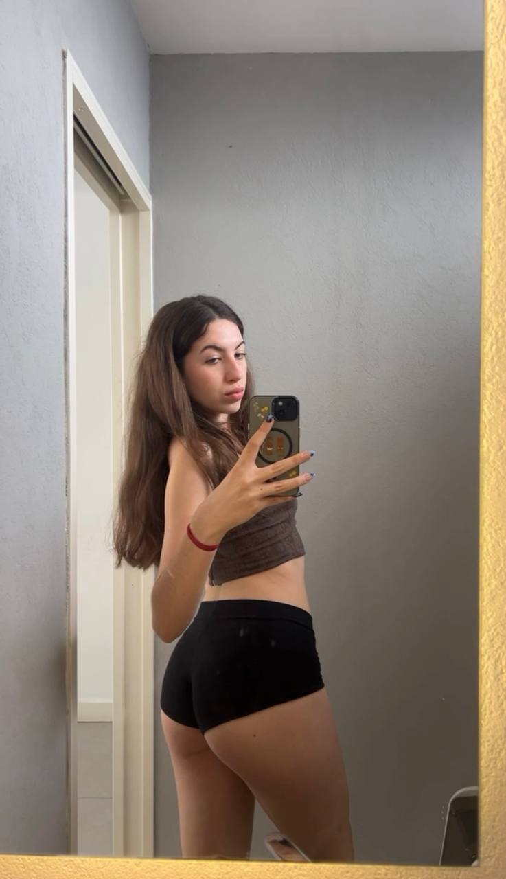 Amber in her underwear in Sagamihara