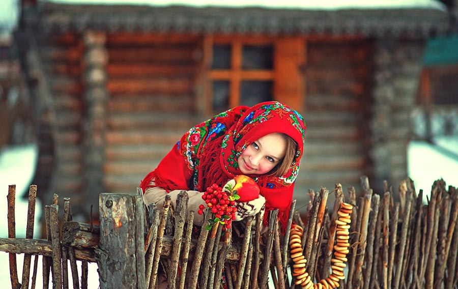 Sexy girl Women in Slavic costumes in Sagamihara