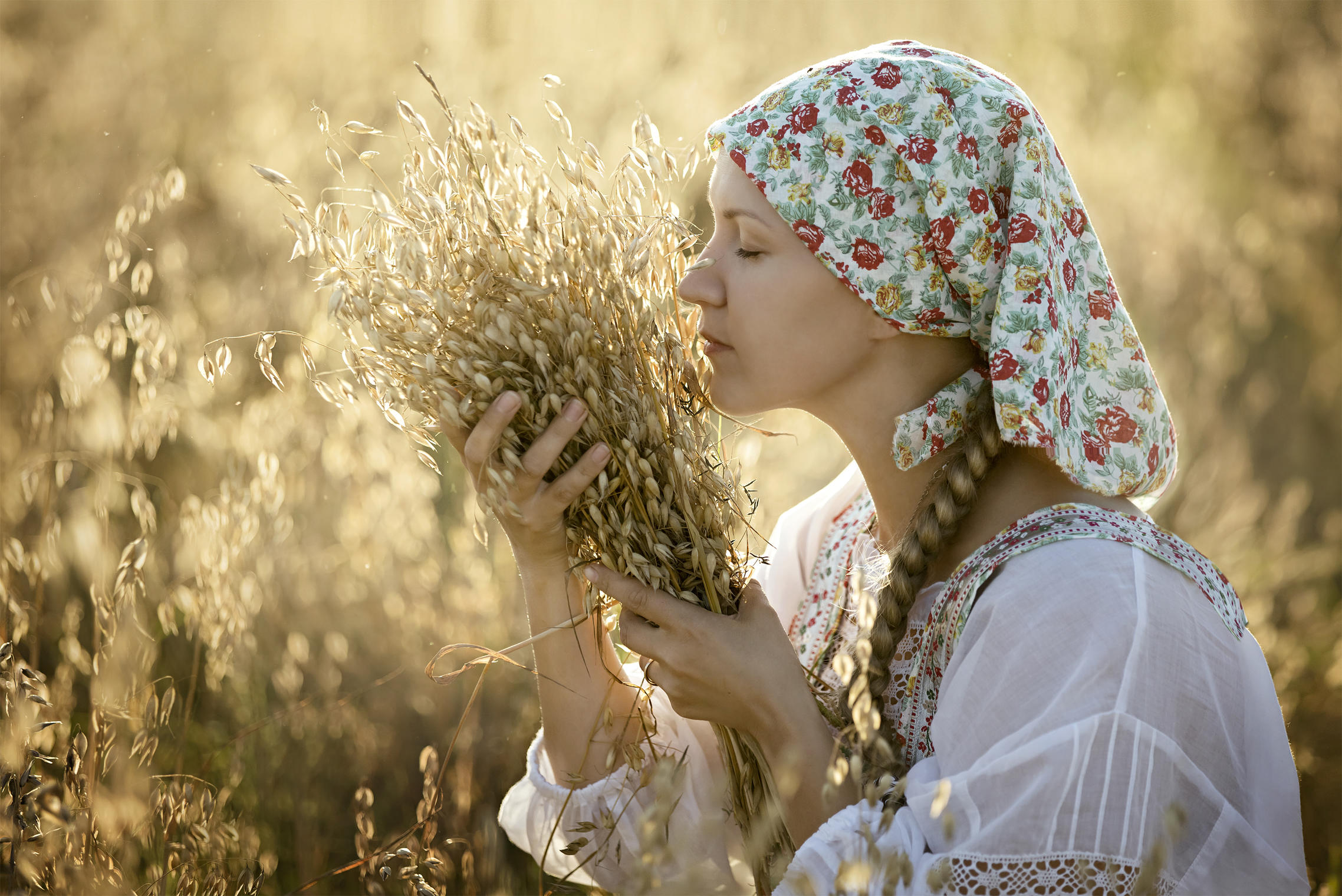 Photo Women in Slavic costumes in Sagamihara
