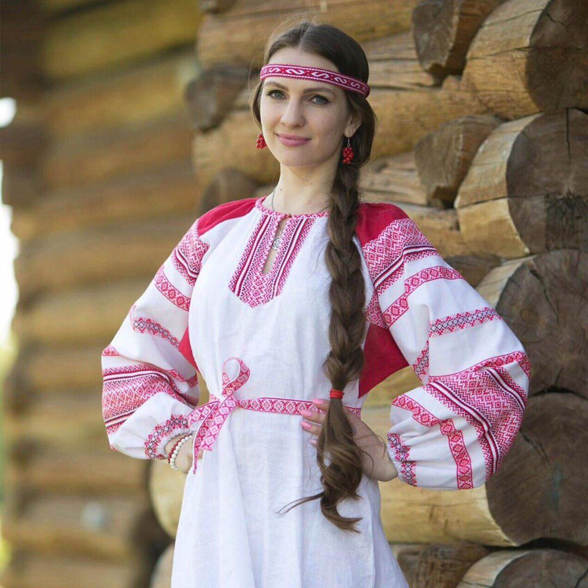 Girls in Slavic costumes in Sagamihara