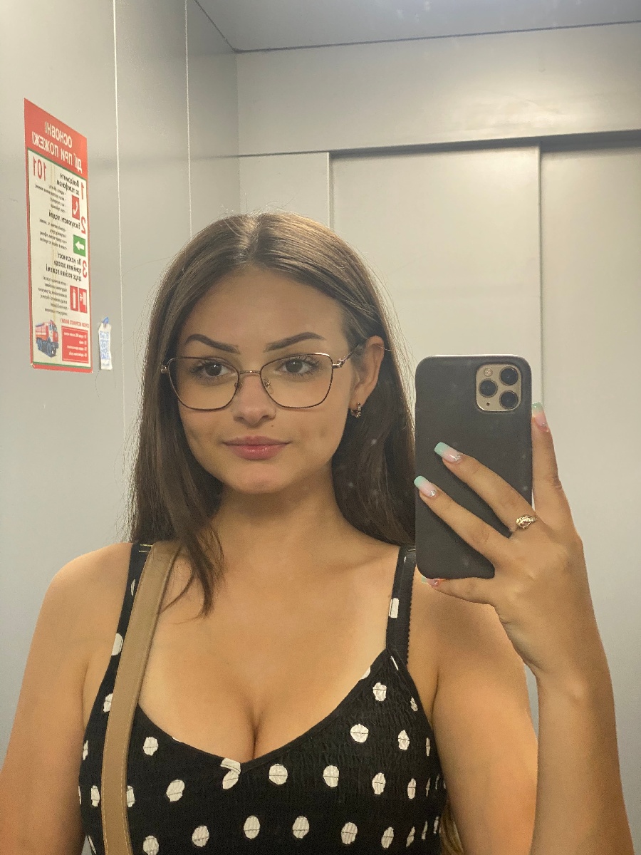 Sexy model Stacy in Sagamihara